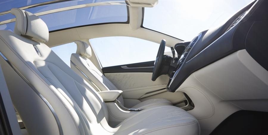  Lincoln MKC Concept 2013 года  (фото 6 из 39)
